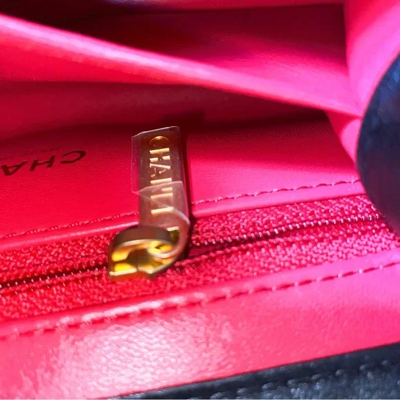 CHANEL Handle Flap Bag Black Aged Calfskin with Gold Hardware - Picture 10 of 12